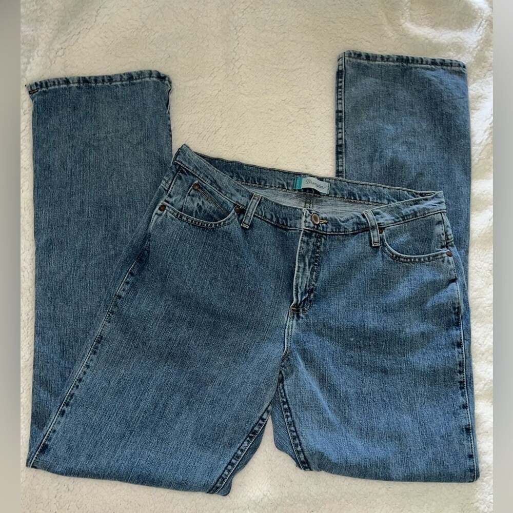 Wrangler cowgirl cut jeans - size 14 x 34 - G7